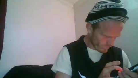 Snapshot of dirtydaddy69627829 chatting on November 19, 2025, 4:01 am Justin Robinson online show from November 19, 2025, 4:01 am