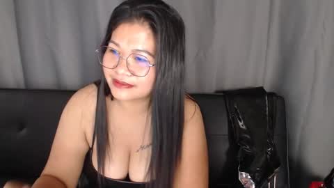 Snapshot of dirtyfungirl chatting on September 23, 2025, 12:30 pm LatexQueen online show from September 23, 2025, 12:30 pm