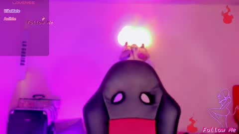 Naomy  online show from February 4, 2026, 3:12 am
