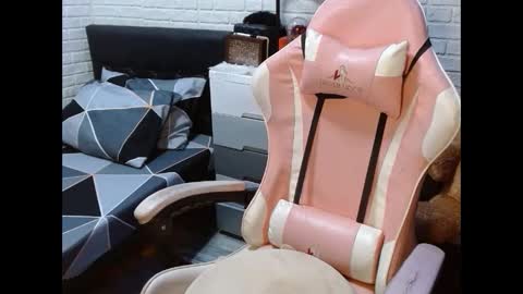 LEXA online show from February 2, 2025, 11:11 pm