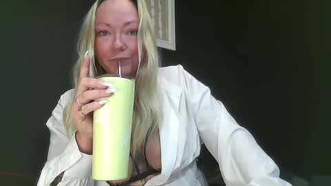 dirtylittlejess online show from October 4, 2025, 9:29 am
