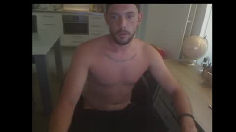 Snapshot of dirtylove25 chatting on July 16, 2026, 4:57 pm Dirtynight online show from July 16, 2026, 4:57 pm