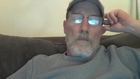 Snapshot of dirtynastyoldman chatting on March 4, 2025, 12:29 am dirtynastyoldman online show from March 4, 2025, 12:29 am