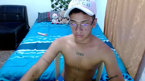 dirtyslimlatin online show from April 13, 2026, 11:32 pm