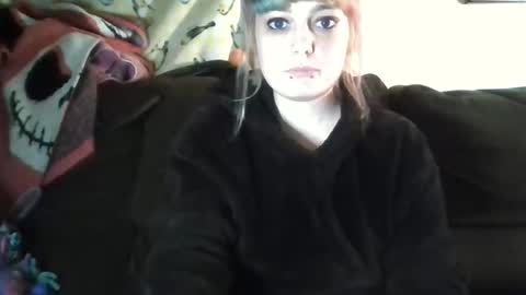 Snapshot of dirtyxhippie21 chatting on January 18, 2026, 4:16 am Crystal online show from January 18, 2026, 4:16 am