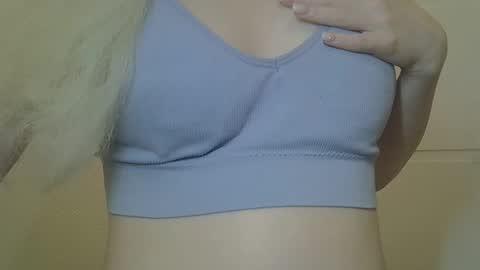 DitaMilton online show from April 24, 2026, 8:33 pm