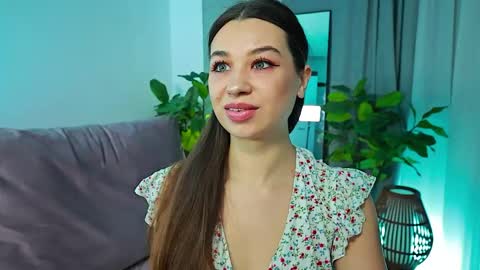 Tia online show from March 22, 2026, 6:22 pm