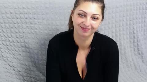 Sandra online show from December 7, 2024, 1:07 pm