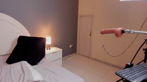 Snapshot of divine_sin chatting on January 31, 2025, 10:21 pm divine_sin online show from January 31, 2025, 10:21 pm