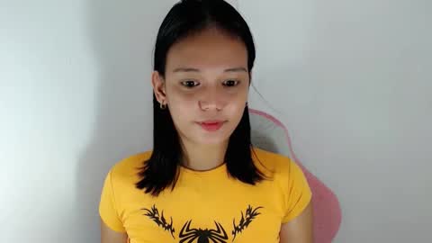 Snapshot of divinegoddness chatting on April 30, 2026, 8:57 pm Crystal mae online show from April 30, 2026, 8:57 pm