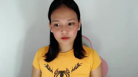 Snapshot of divinegoddness chatting on May 20, 2026, 2:23 pm Crystal mae online show from May 20, 2026, 2:23 pm
