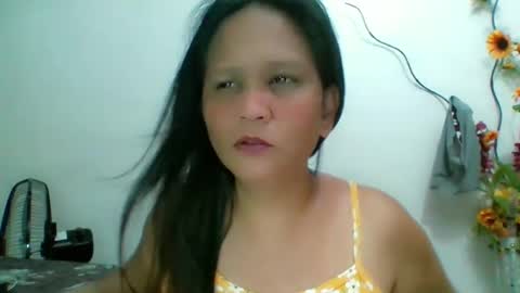 Snapshot of divinegrace10 chatting on January 19, 2025, 1:32 am     Divine Grace Close To Your Hear online show from January 19, 2025, 1:32 am