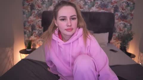 Snapshot of divinejasss chatting on January 18, 2026, 6:50 am DivineJasss online show from January 18, 2026, 6:50 am