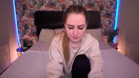 Snapshot of divinejasss chatting on February 7, 2026, 3:27 pm DivineJasss online show from February 7, 2026, 3:27 pm