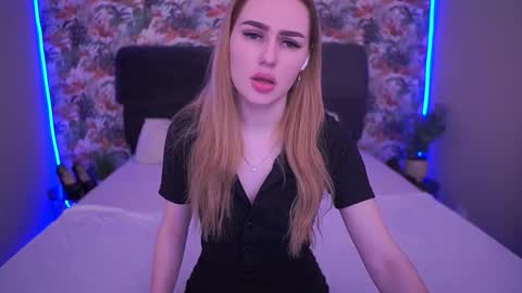 Snapshot of divinejasss chatting on February 26, 2026, 5:01 pm DivineJasss online show from February 26, 2026, 5:01 pm