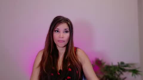Snapshot of divinelynn chatting on December 5, 2024, 1:06 pm DivineLynn online show from December 5, 2024, 1:06 pm