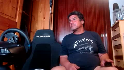 divitimido online show from October 14, 2025, 1:50 am