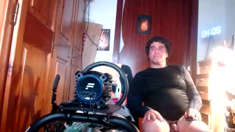 divitimido online show from April 4, 2026, 10:51 pm