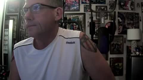 Snapshot of dix_handley_50 chatting on July 15, 2026, 7:52 pm dix_handley_50 online show from July 15, 2026, 7:52 pm