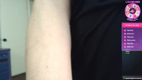 Snapshot of dixie_comanche chatting on October 8, 2025, 5:05 am dixie_comanche online show from October 8, 2025, 5:05 am