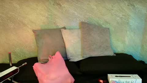 Snapshot of dixie_grey1 chatting on October 20, 2025, 2:39 pm Sofia  online show from October 20, 2025, 2:39 pm