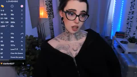 Snapshot of dixipixi_ chatting on June 12, 2026, 7:40 am dixipixi_ online show from June 12, 2026, 7:40 am