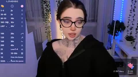 Snapshot of dixipixi_ chatting on July 2, 2026, 10:21 am dixipixi_ online show from July 2, 2026, 10:21 am