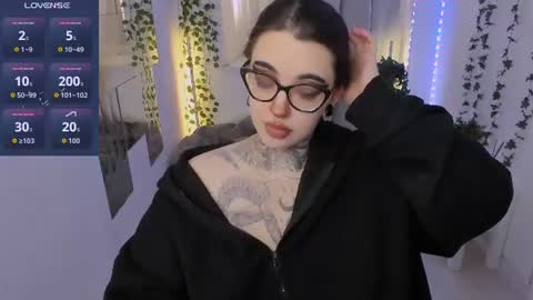 Snapshot of dixipixi_ chatting on July 26, 2026, 5:37 am dixipixi_ online show from July 26, 2026, 5:37 am