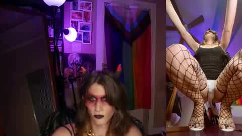 Snapshot of dixyrae chatting on October 22, 2025, 12:44 am Rae online show from October 22, 2025, 12:44 am
