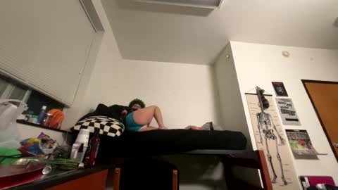 Snapshot of dizzinsweatyy chatting on February 24, 2025, 1:13 am dizzinsweatyy online show from February 24, 2025, 1:13 am