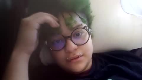 Snapshot of dizzinsweatyy chatting on February 1, 2026, 4:27 pm dizzinsweatyy online show from February 1, 2026, 4:27 pm