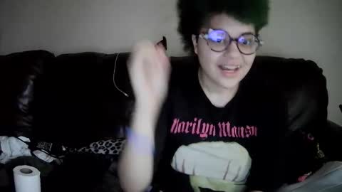 Snapshot of dizzinsweatyy chatting on February 14, 2026, 6:37 pm dizzinsweatyy online show from February 14, 2026, 6:37 pm