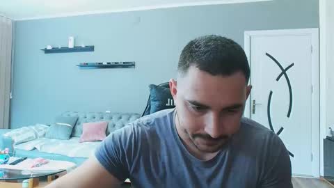 STR8 BOYv online show from October 9, 2025, 11:19 am
