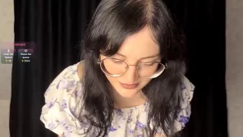 Annie PVT IS OPEN online show from November 29, 2025, 9:18 pm