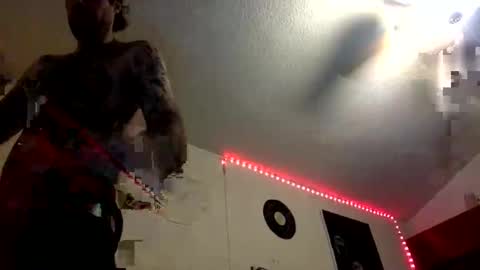 Snapshot of dogboi666 chatting on May 2, 2026, 2:38 am Dogboi online show from May 2, 2026, 2:38 am