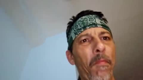 dogbone999081 online show from September 28, 2025, 11:15 am