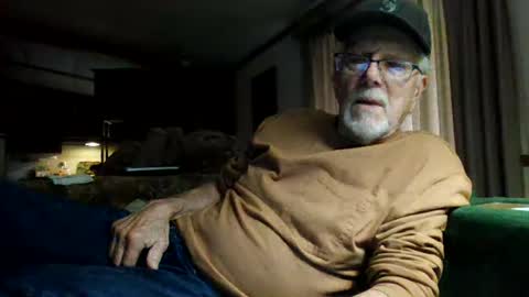 doingmyself69 online show from November 4, 2025, 8:41 pm