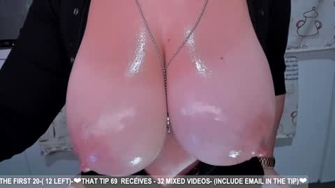 Snapshot of dolce4you69 chatting on January 9, 2025, 5:23 am Dea----IF YOU WANT TO SUPPORT ME -Purshase subscribtions scroll BIO  THANK YOU LOVE - online show from January 9, 2025, 5:23 am