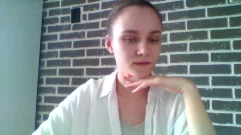dolcezza_ online show from April 29, 2026, 11:14 am