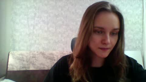 dolcezza_ online show from May 12, 2026, 11:07 am