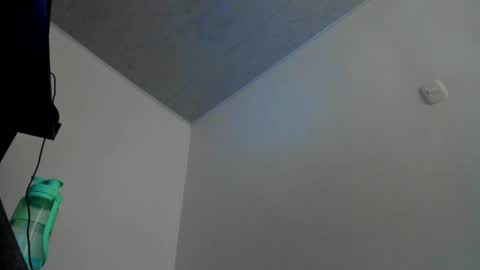 Ludika Santiago online show from March 1, 2025, 10:21 pm