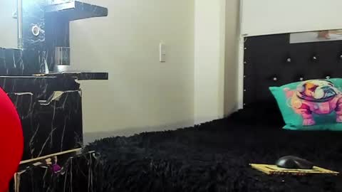 Snapshot of doll_celeste19 chatting on February 1, 2025, 12:51 am C E L E S T E online show from February 1, 2025, 12:51 am