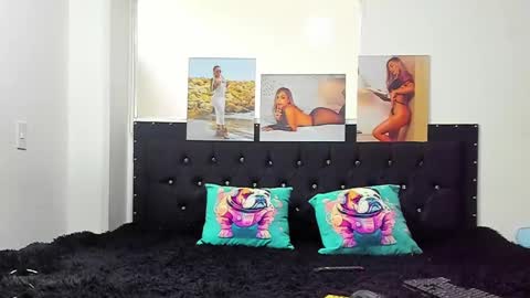 Snapshot of doll_celeste19 chatting on February 9, 2025, 6:05 pm C E L E S T E online show from February 9, 2025, 6:05 pm