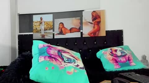 Snapshot of doll_celeste19 chatting on March 8, 2025, 4:01 am C E L E S T E online show from March 8, 2025, 4:01 am