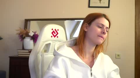 Your doll Lesli online show from February 8, 2025, 2:16 pm