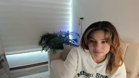 doll_oriana online show from July 24, 2026, 7:23 pm