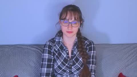 Tessa online show from June 1, 2026, 3:03 pm