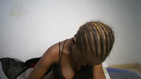 dollberry online show from February 23, 2025, 10:06 am