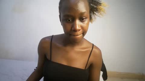 dollberry online show from March 4, 2025, 9:18 am