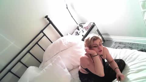 Snapshot of dollfaceklla chatting on December 21, 2024, 11:11 am Dollface Killa online show from December 21, 2024, 11:11 am